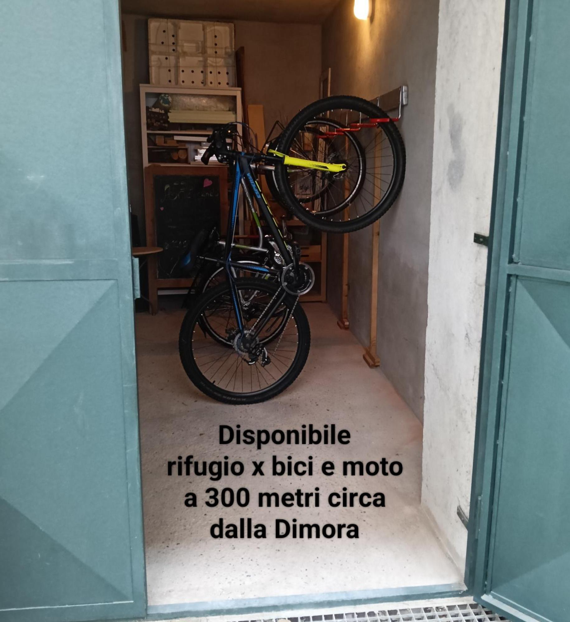 Ferienwohnung La Dimora Del Borgo Pinerolo Exterior foto